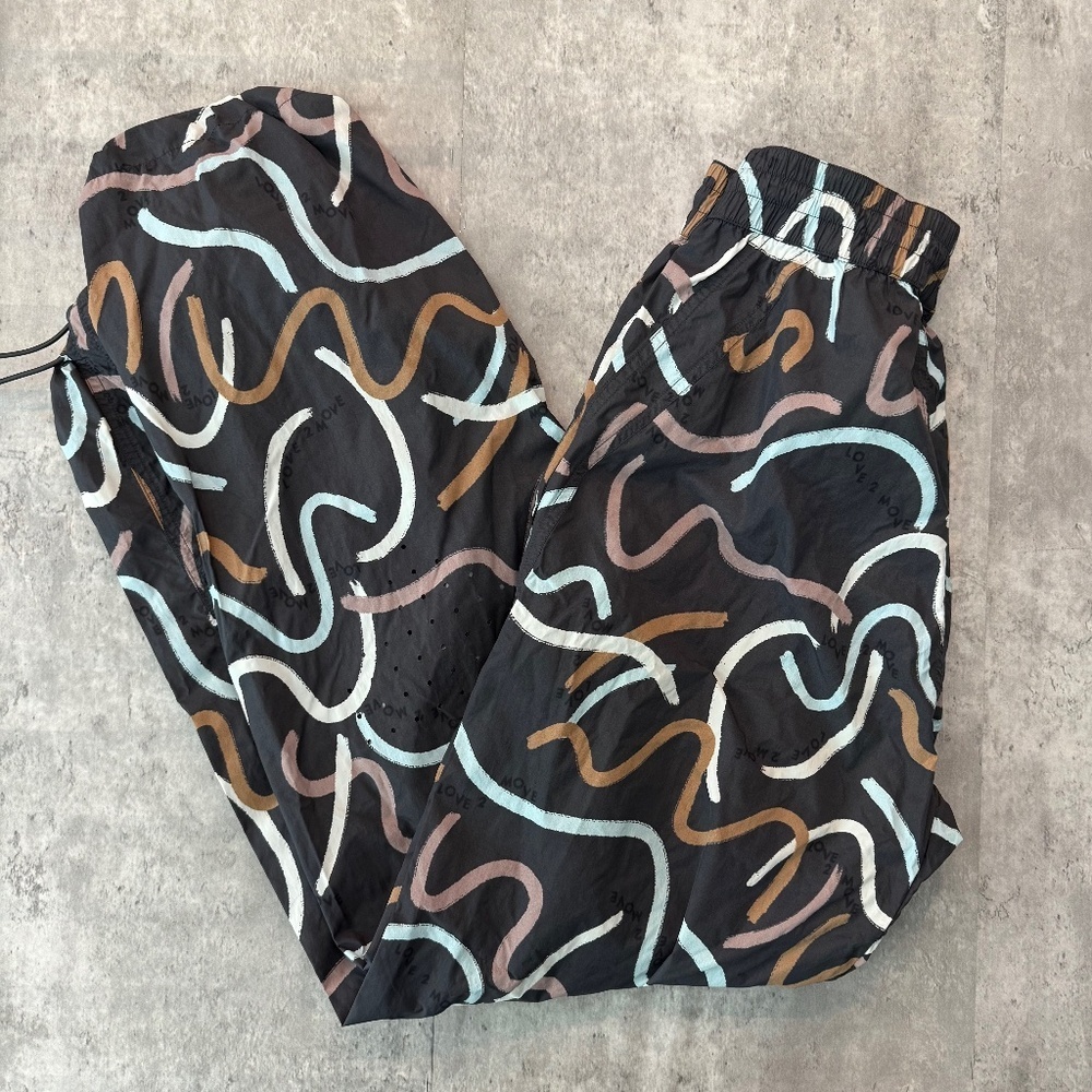 Black multicolor print lightweight cargo pants y2k 2000s style baggy pants 2